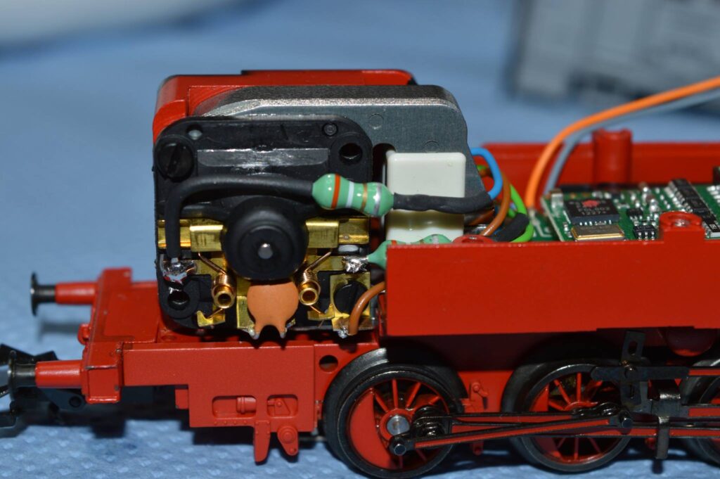 Umbau Maerklin 33043 BR80 003 24