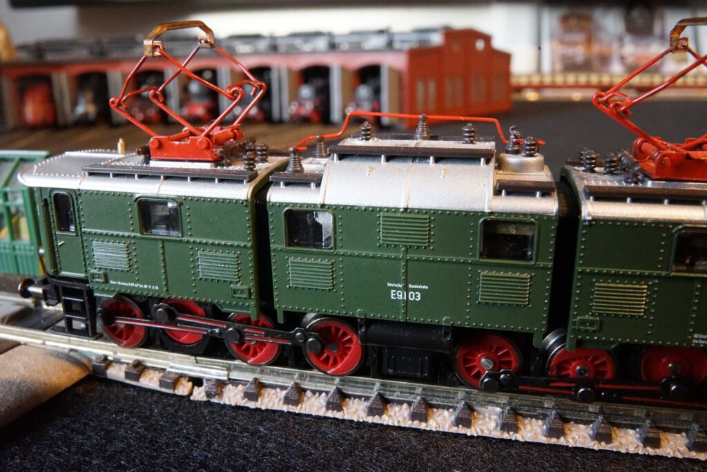 Roco 23231 E91 03 DB (3)