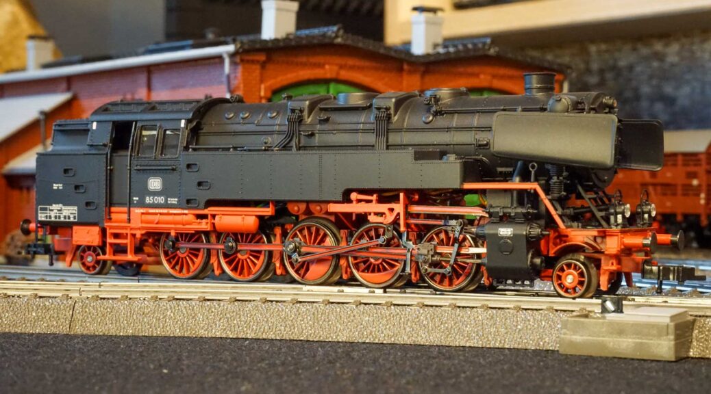 Märklin 29840 BR 85 010 DB (1)