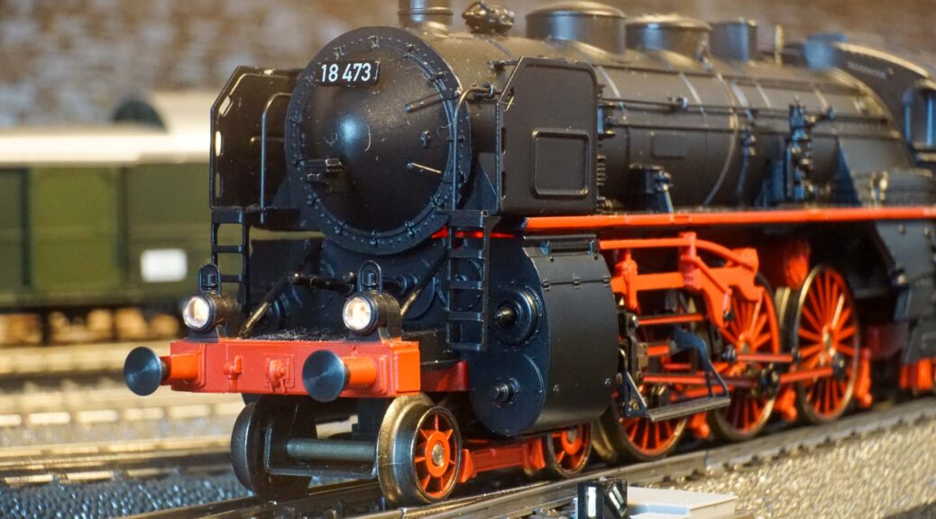 Märklin 29855 BR 18 473 DB (10)