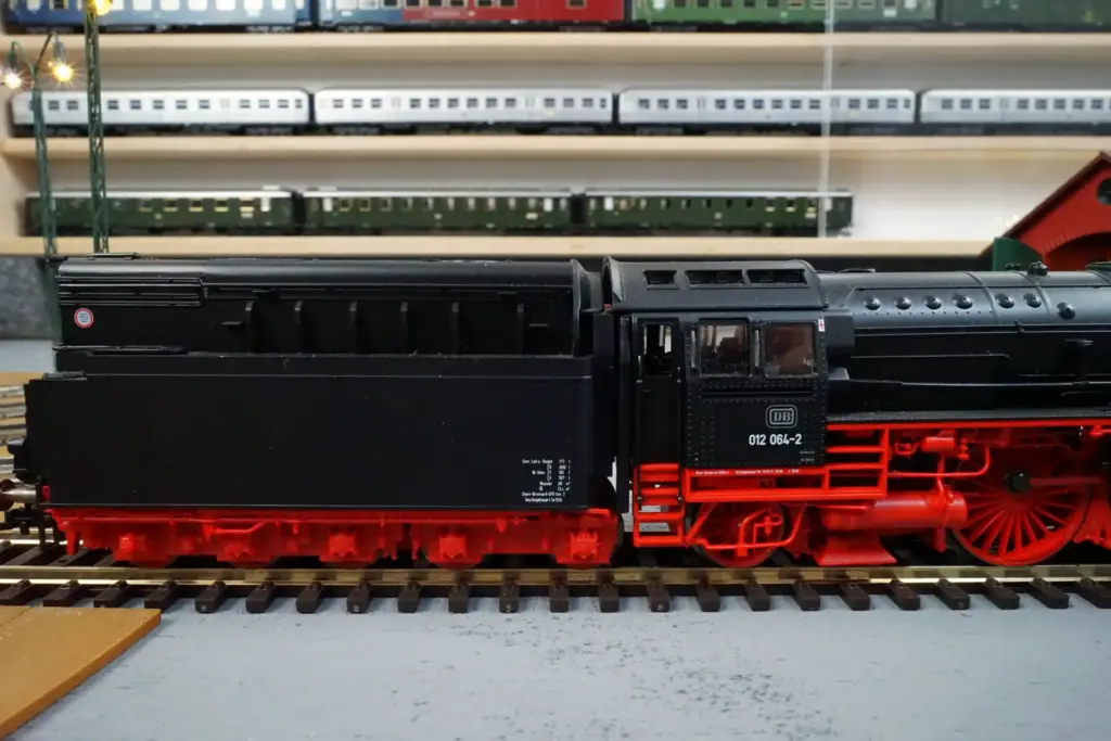 Roco DC 43340 DB 012 064-2 (6)
