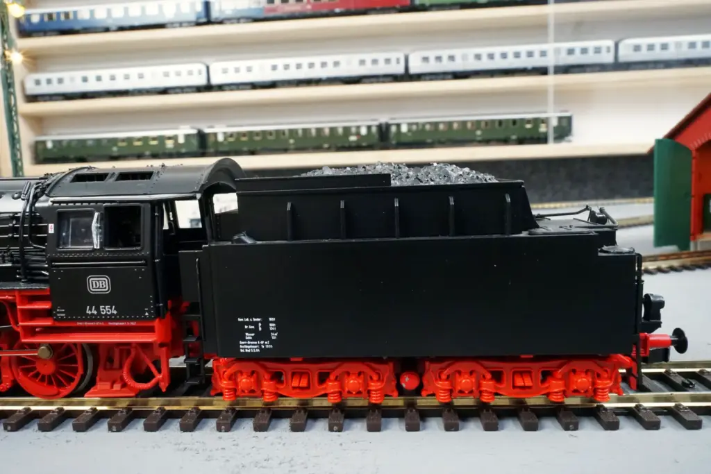 Roco DC 63243 DB 44 554 (10)