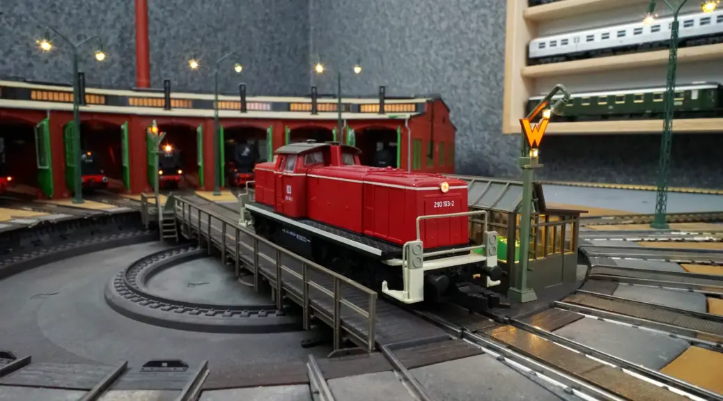 Roco DC 63953 DB 290 193-2 (1)